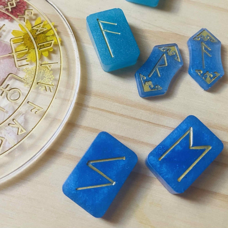 vkngjewelry runes 25 Custom-Made Resin Runes With Guidance Style 3