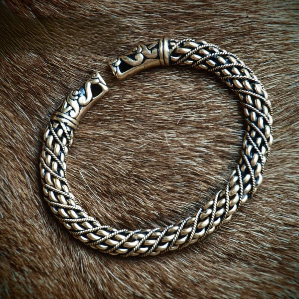 Gift Box Thor's Hammer Pendant and Viking Beard Beads – vkngjewelry