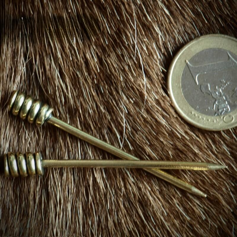 vkngjewelry décoration Brass Pins with Twisted Head - Pair