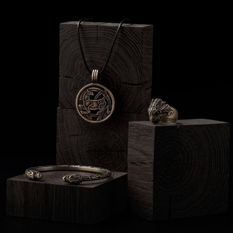 vkngjewelry Pendant Bronze Sleipnir Amulet