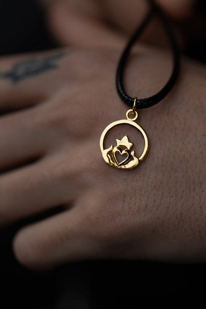 vkngjewelry Pendant Claddagh Celtic Pendant - Symbol of Love, Loyalty & Friendship