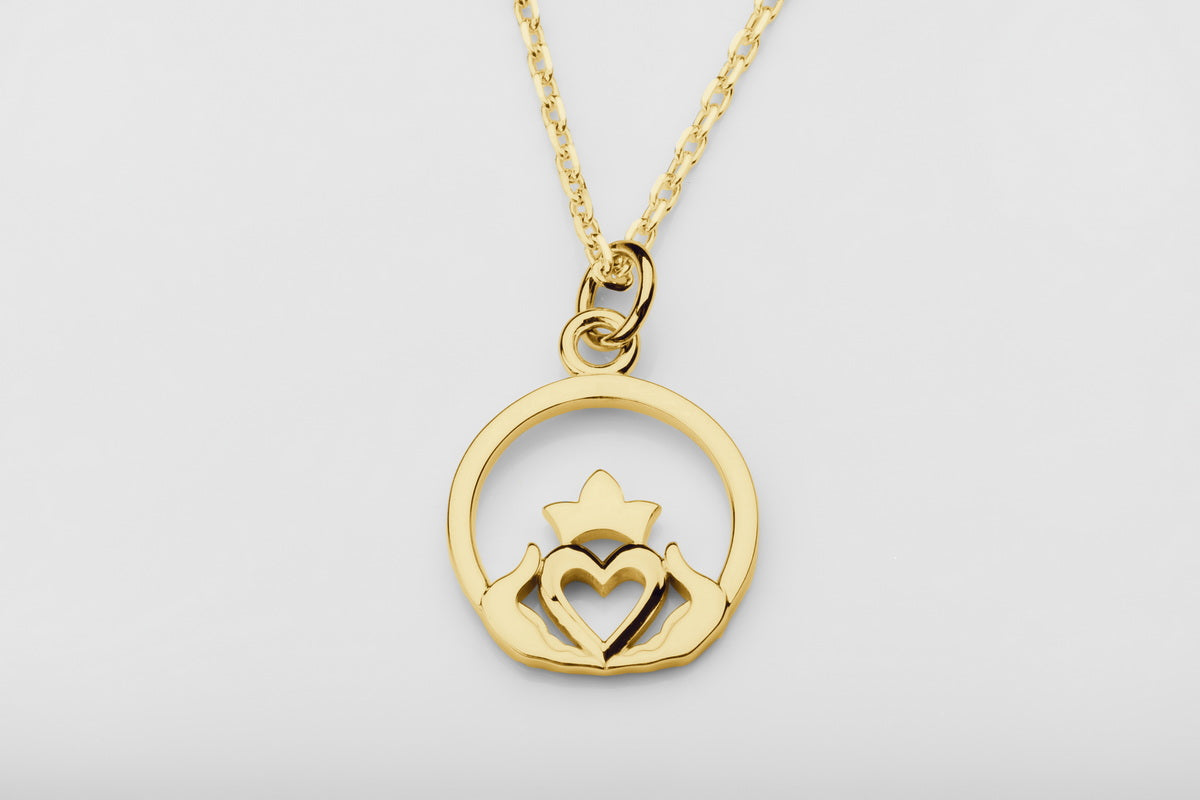 vkngjewelry Pendant Claddagh Celtic Pendant - Symbol of Love, Loyalty & Friendship