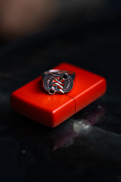 vkngjewelry Ring Frankish S Brooch Ring in Silver with Black Spinel