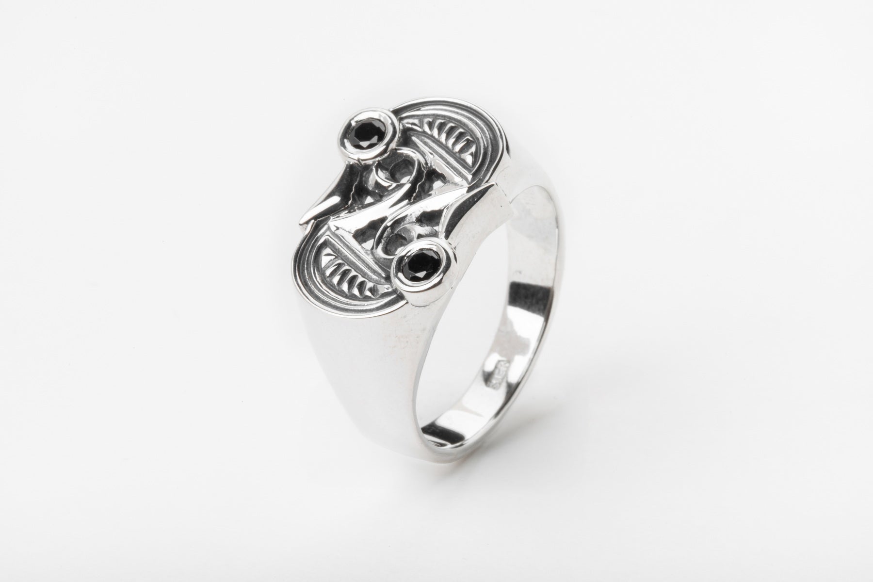 vkngjewelry Ring Frankish S Brooch Ring in Silver with Black Spinel