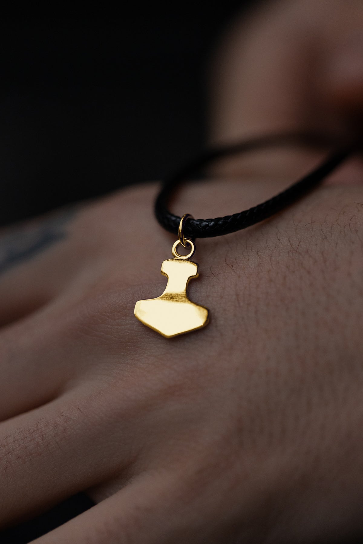 vkngjewelry pendentif Handcrafted Gold Thor's Hammer Smooth Pendant