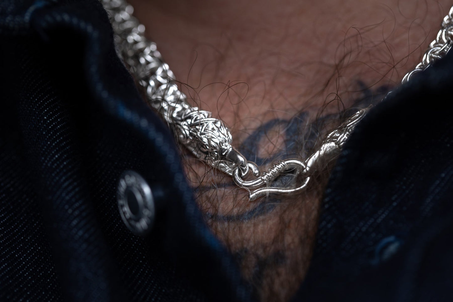 vkngjewelry Pendant 925 Sterling Silver Celtic Knot Box Chain with Eagle Head Clasp