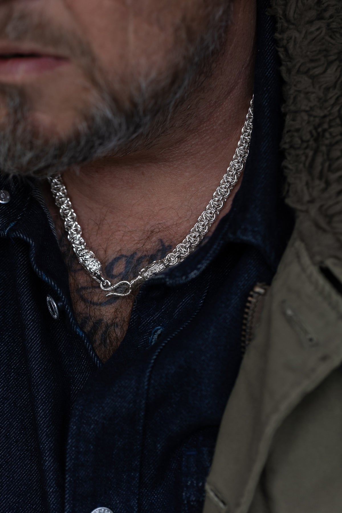 vkngjewelry Pendant 925 Sterling Silver Celtic Knot Box Chain with Eagle Head Clasp