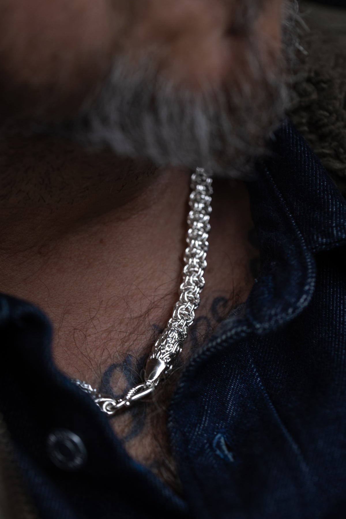 vkngjewelry Pendant 925 Sterling Silver Celtic Knot Box Chain with Eagle Head Clasp