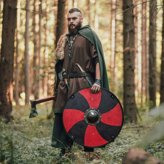 Auténticos escudos vikingos: herencia nórdica hecha a mano y diseños listos  para la batalla – vkngjewelry