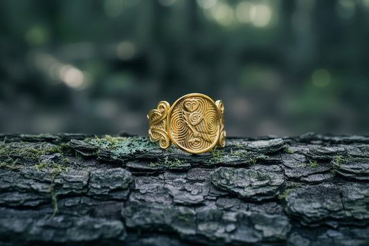 vkngjewelry Ring Handcrafted Owl Symbol with Ornament Gold Ring