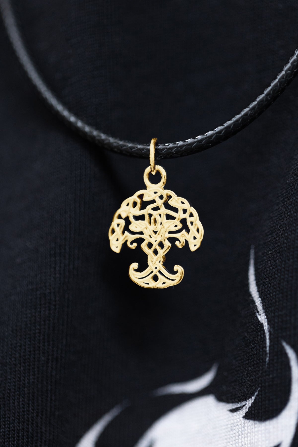 vkngjewelry Pendant Handcrafted Slim Yggdrasil Gold Pendant