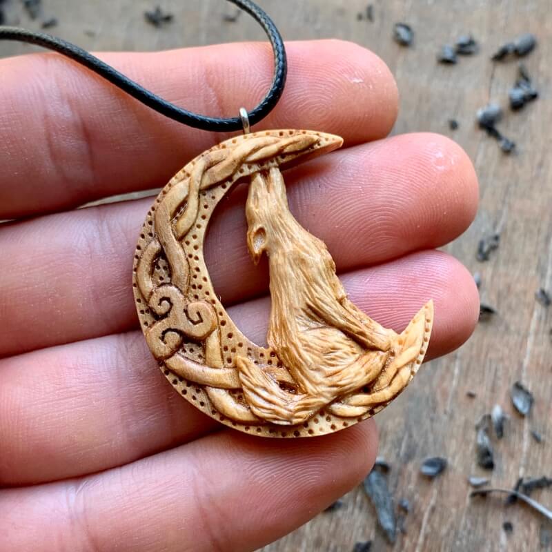 vkngjewelry Pendant Unique Wood Celtic Wolf On The Moon With Triquetra Pendant Style2