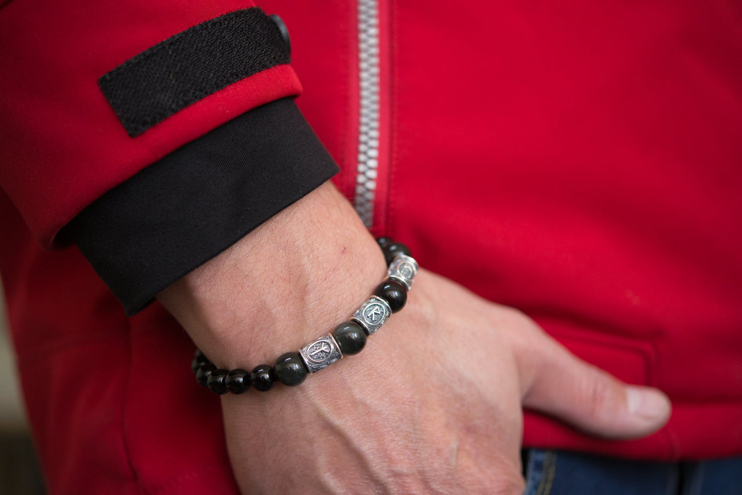 vkngjewelry Bracelet Viking Bracelet with Black Obsidian and Agate, Engraved with Ancient Runes