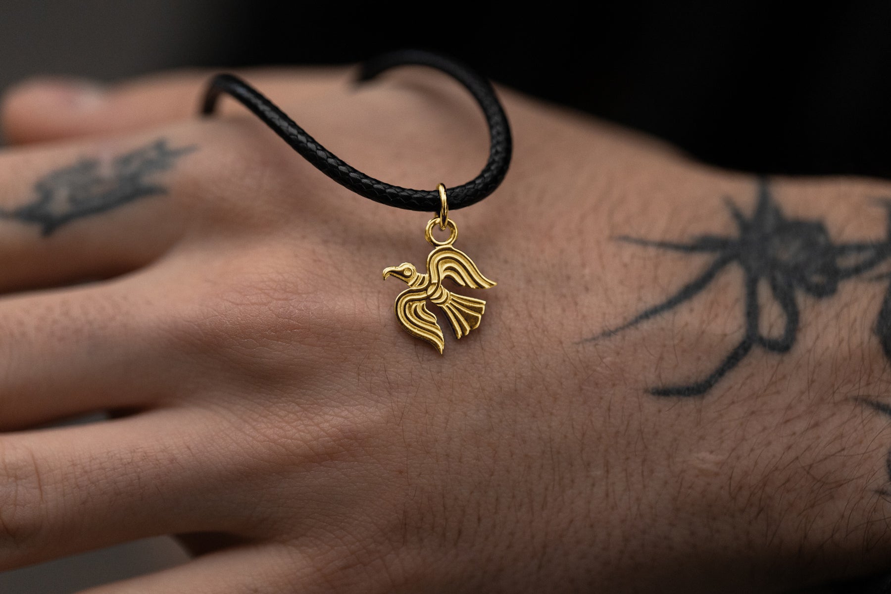 vkngjewelry Pendant Viking Raven Pendant in Gold – Symbol of Odin’s Wisdom