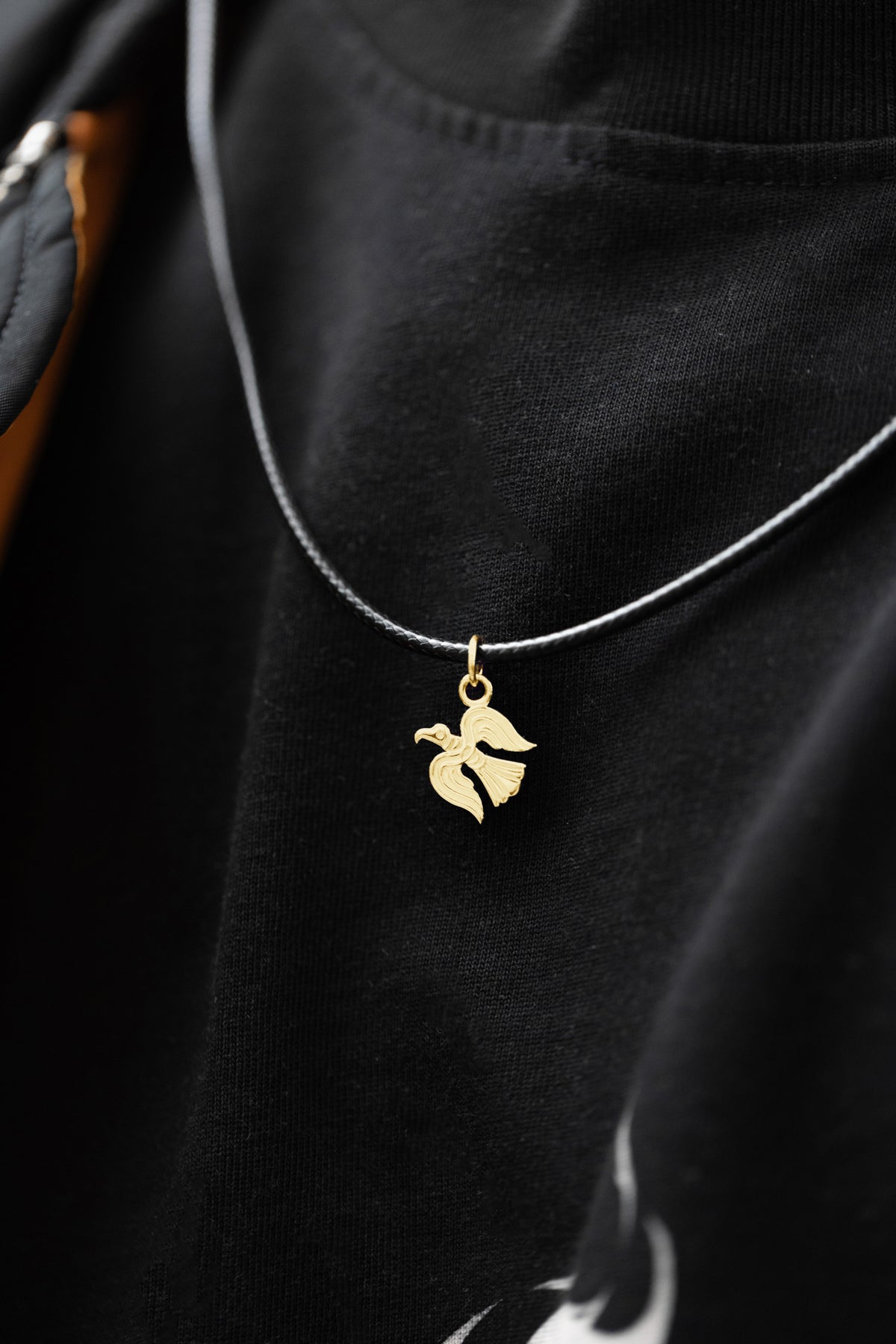 vkngjewelry Pendant Viking Raven Pendant in Gold – Symbol of Odin’s Wisdom