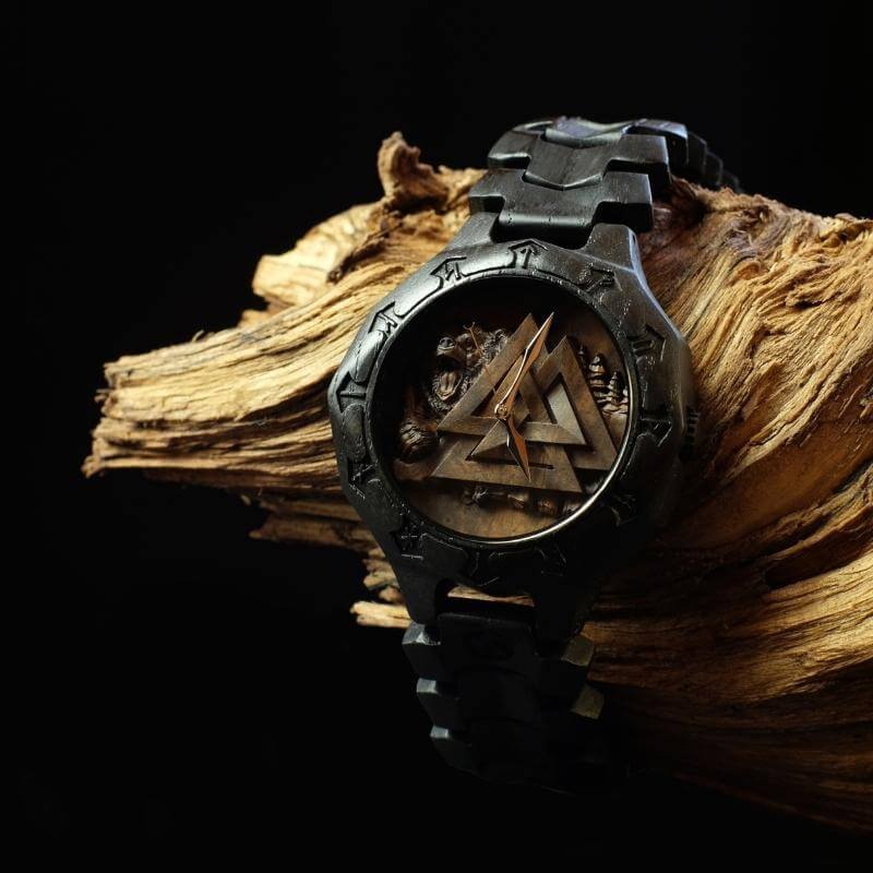 Reloj de madera vikingo Valknut y Bear hecho a mano – vkngjewelry